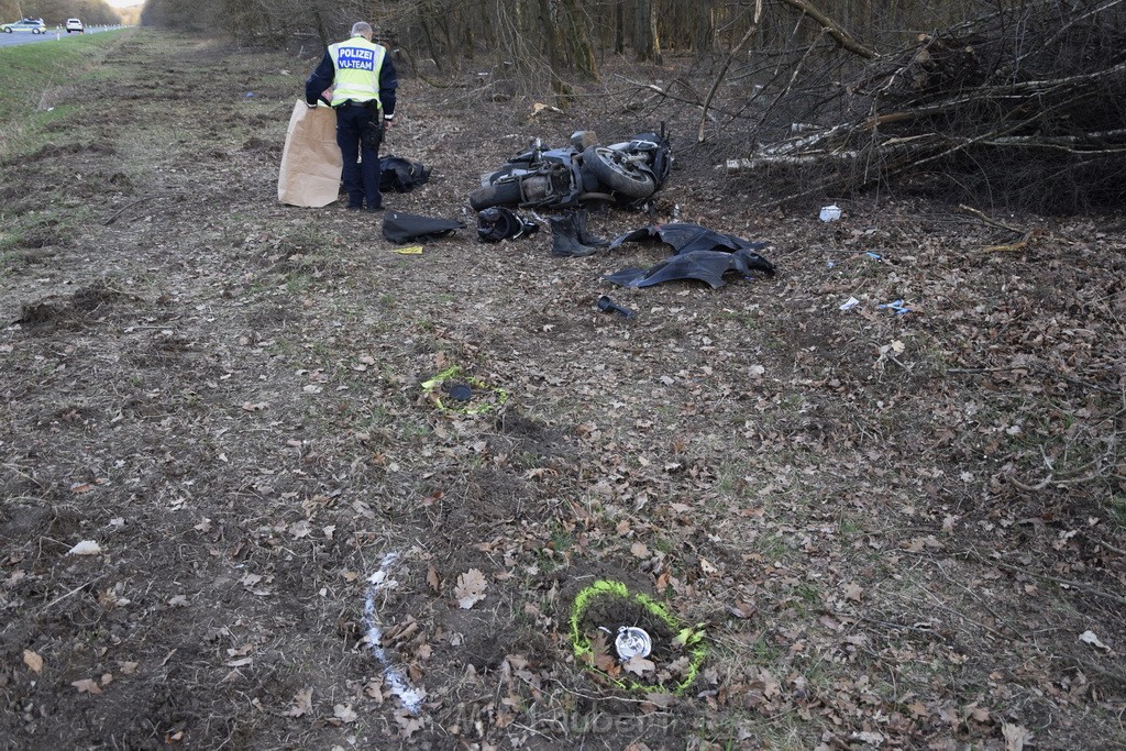 Schwerer VU Krad Fahrrad Koeln Porz Alte Koelnerstr P218.JPG - Miklos Laubert